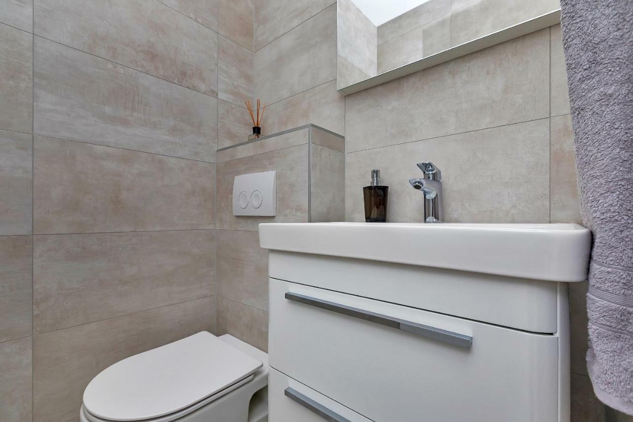 Penthouse Bella Vista Makarska Apartment ภายนอก รูปภาพ