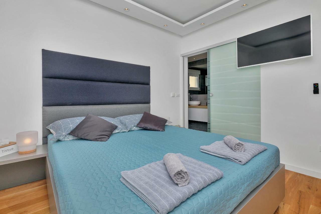 Penthouse Bella Vista Makarska Apartment ภายนอก รูปภาพ