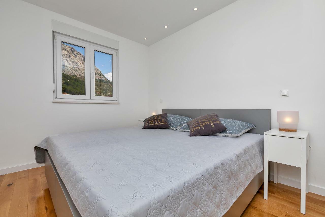Penthouse Bella Vista Makarska Apartment ภายนอก รูปภาพ