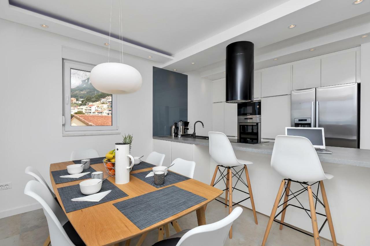 Penthouse Bella Vista Makarska Apartment ภายนอก รูปภาพ